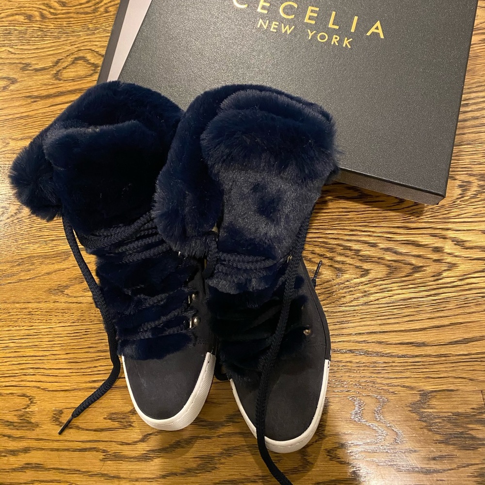 Brand new Cecelia NY navy fur bootie